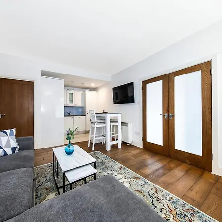 1-bed + Sofa Bed | 4 | Excellent Location * Dublino